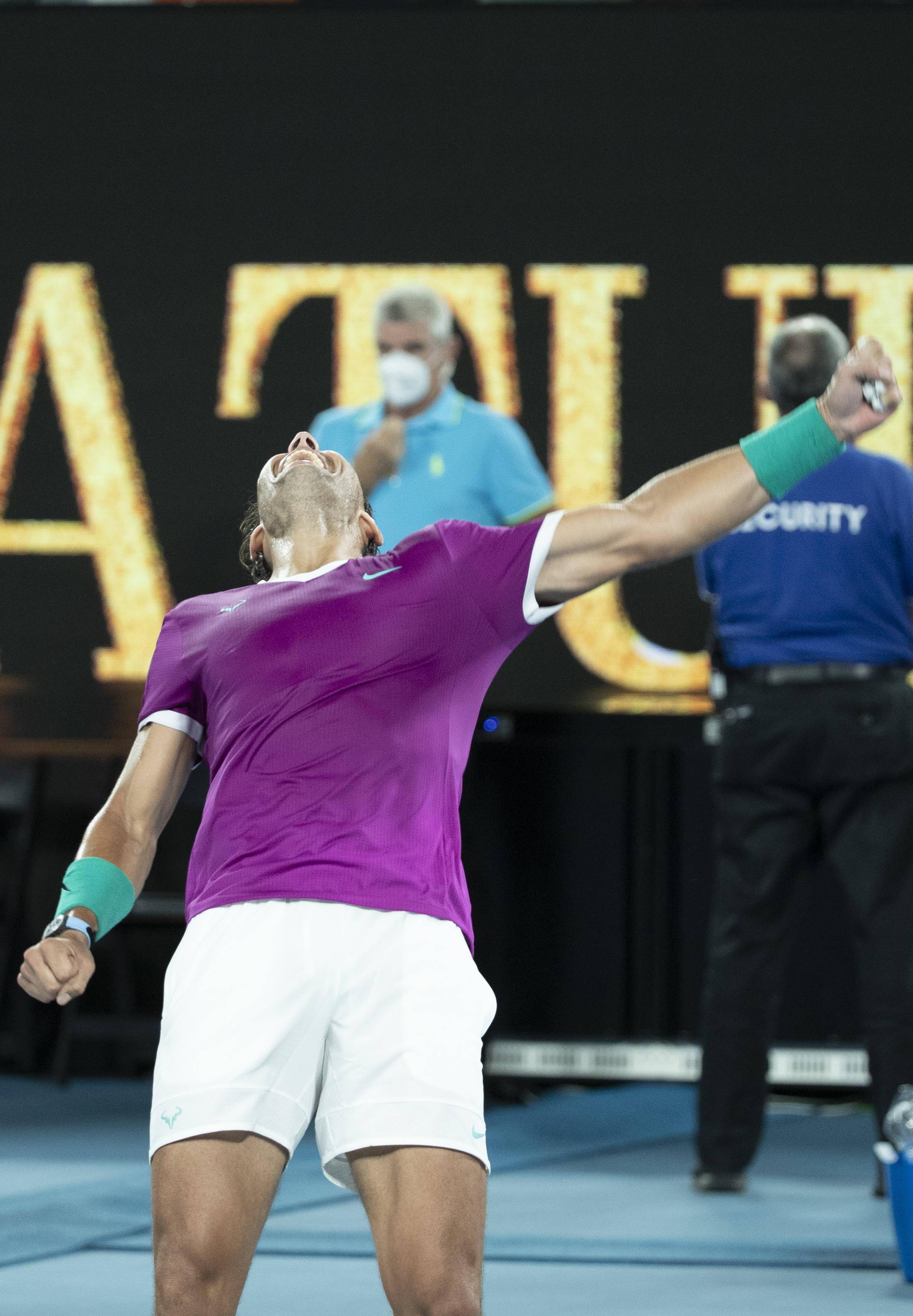 日本网球队鏖战英国网球队,纳达尔打破历史纪录 日本网球队鏖战英国网球队,纳达尔打破历史纪录