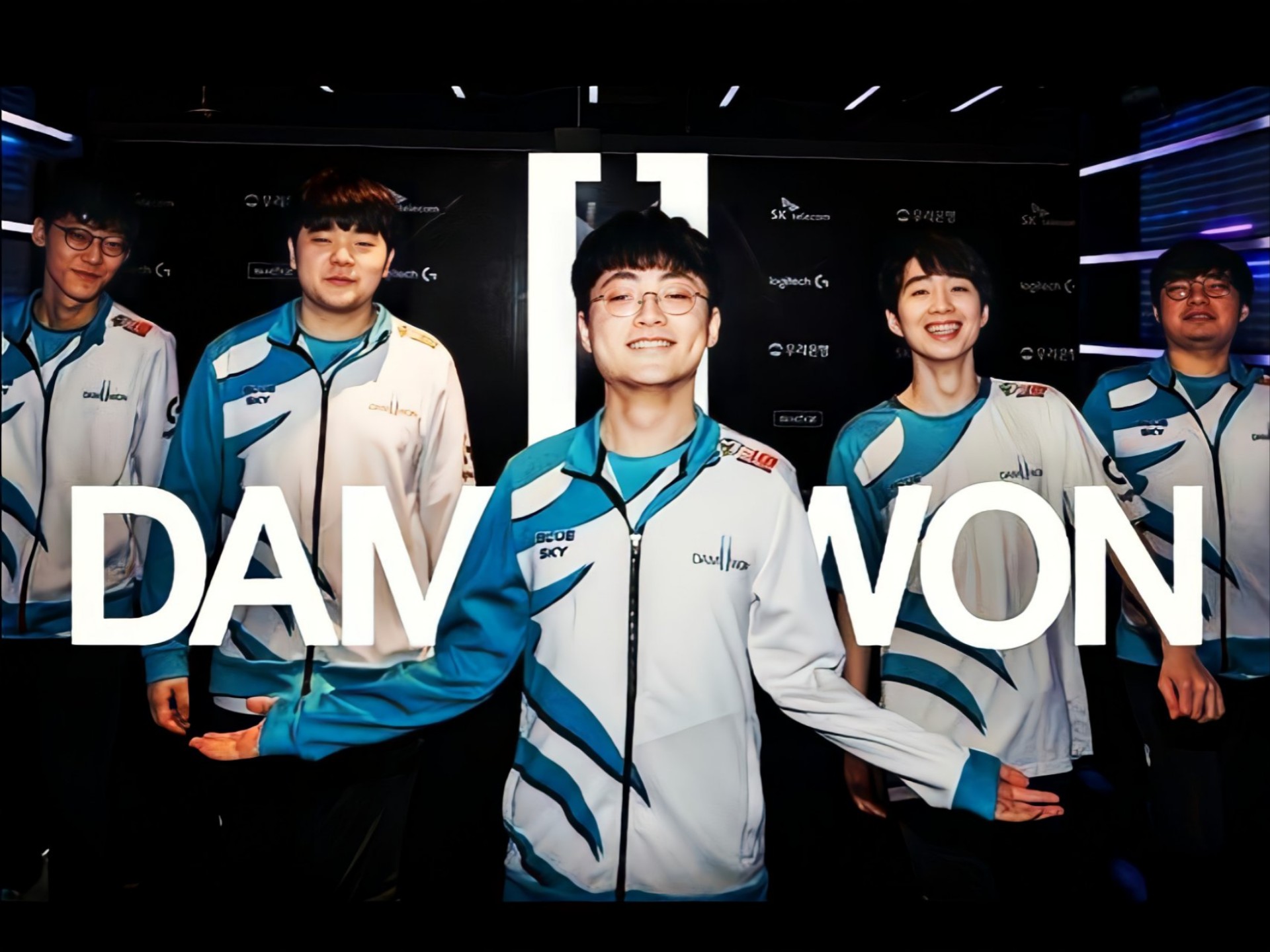 包含Valorant赛事精彩瞬间盘点，年度回顾震撼登场的词条