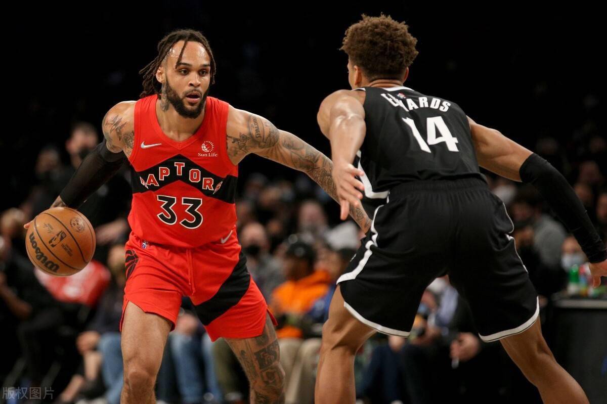 爱游戏娱乐-辽宁队险胜福建队，杜兰特惊艳四座