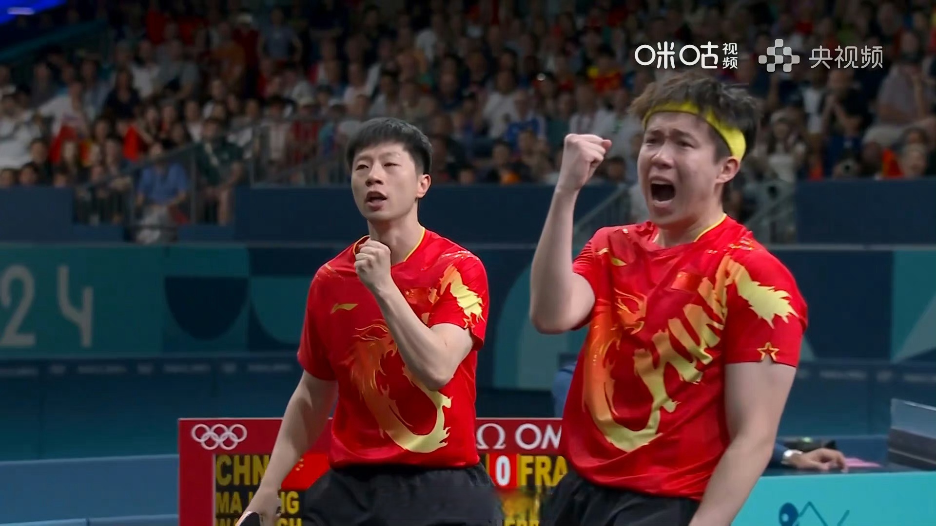 法国队鏖战中国队，梁靖崑点燃赛场