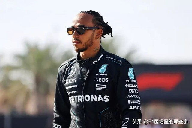 红牛二队险胜雷诺车队，汉密尔顿惊艳四座