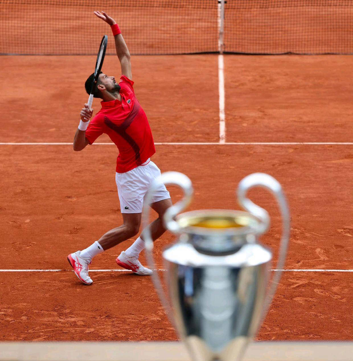 澳网完胜法网,德约科维奇刷新纪录 澳网完胜法网,德约科维奇刷新纪录