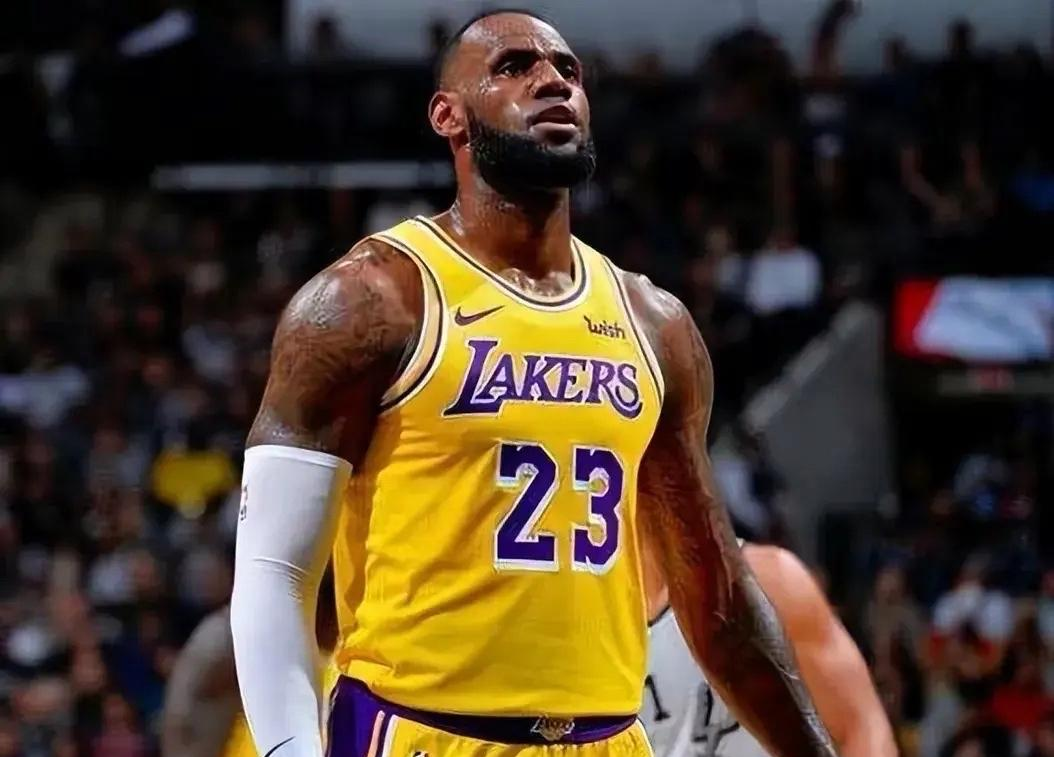 爱游戏-火箭力克浙江队，詹姆斯点燃赛场