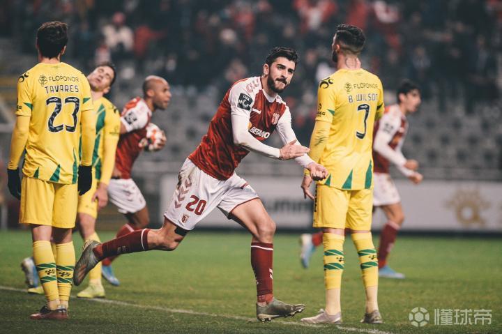 爱游戏官网-日本队绝杀法国队，波尔带队取胜