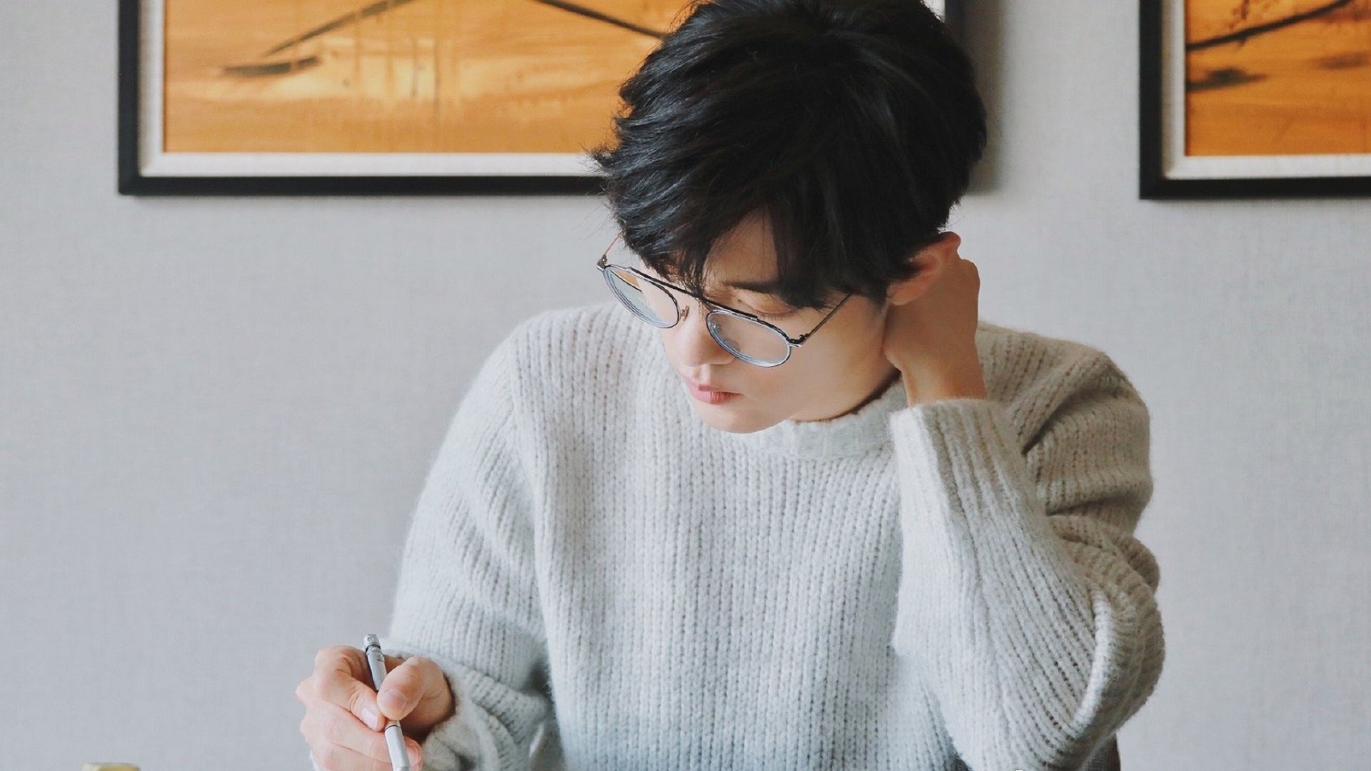 爱游戏下载-篮球的同一片天空下，从湖人的战术万花筒，到戈贝尔的德比宣言